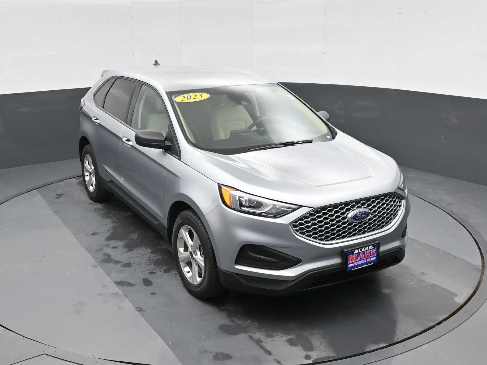 2023 Ford Edge SE