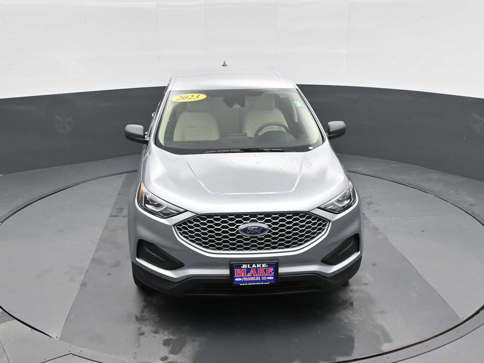 2023 Ford Edge SE