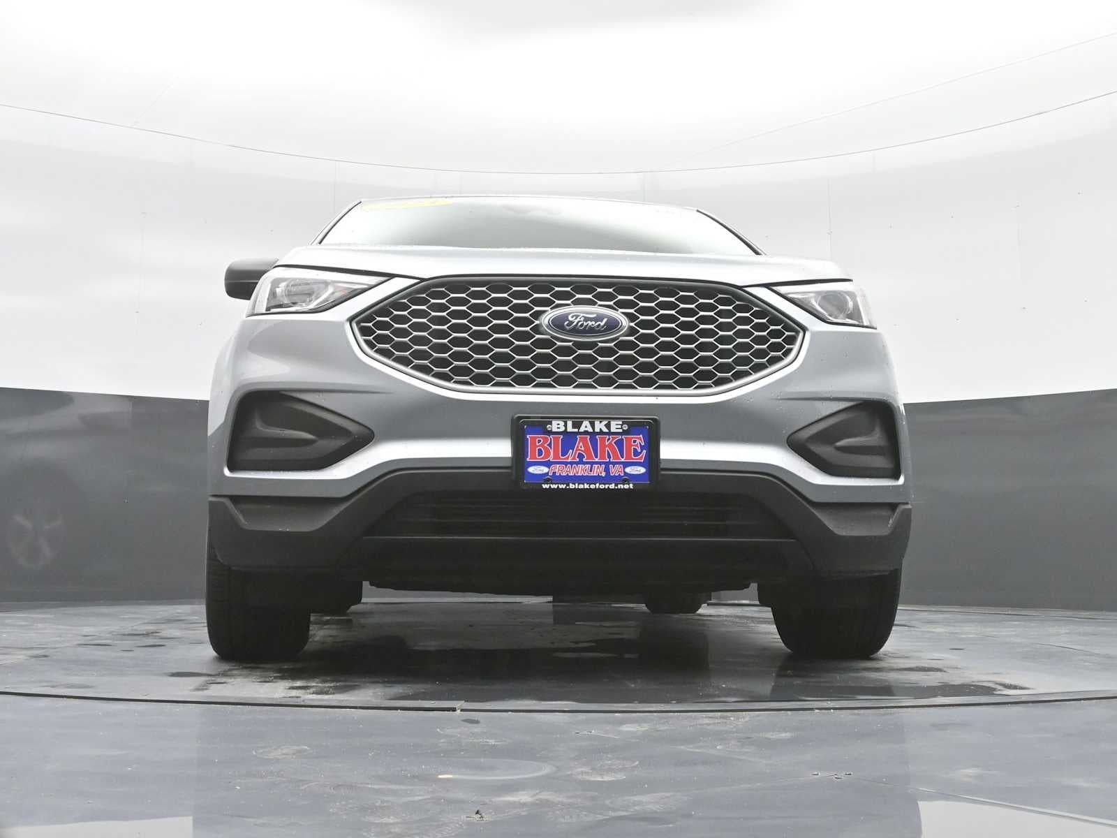 2023 Ford Edge SE