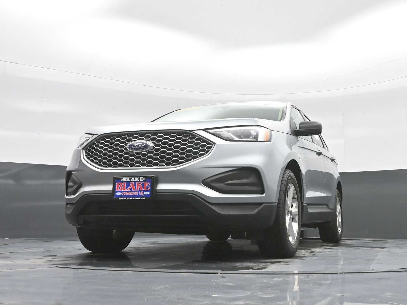2023 Ford Edge SE