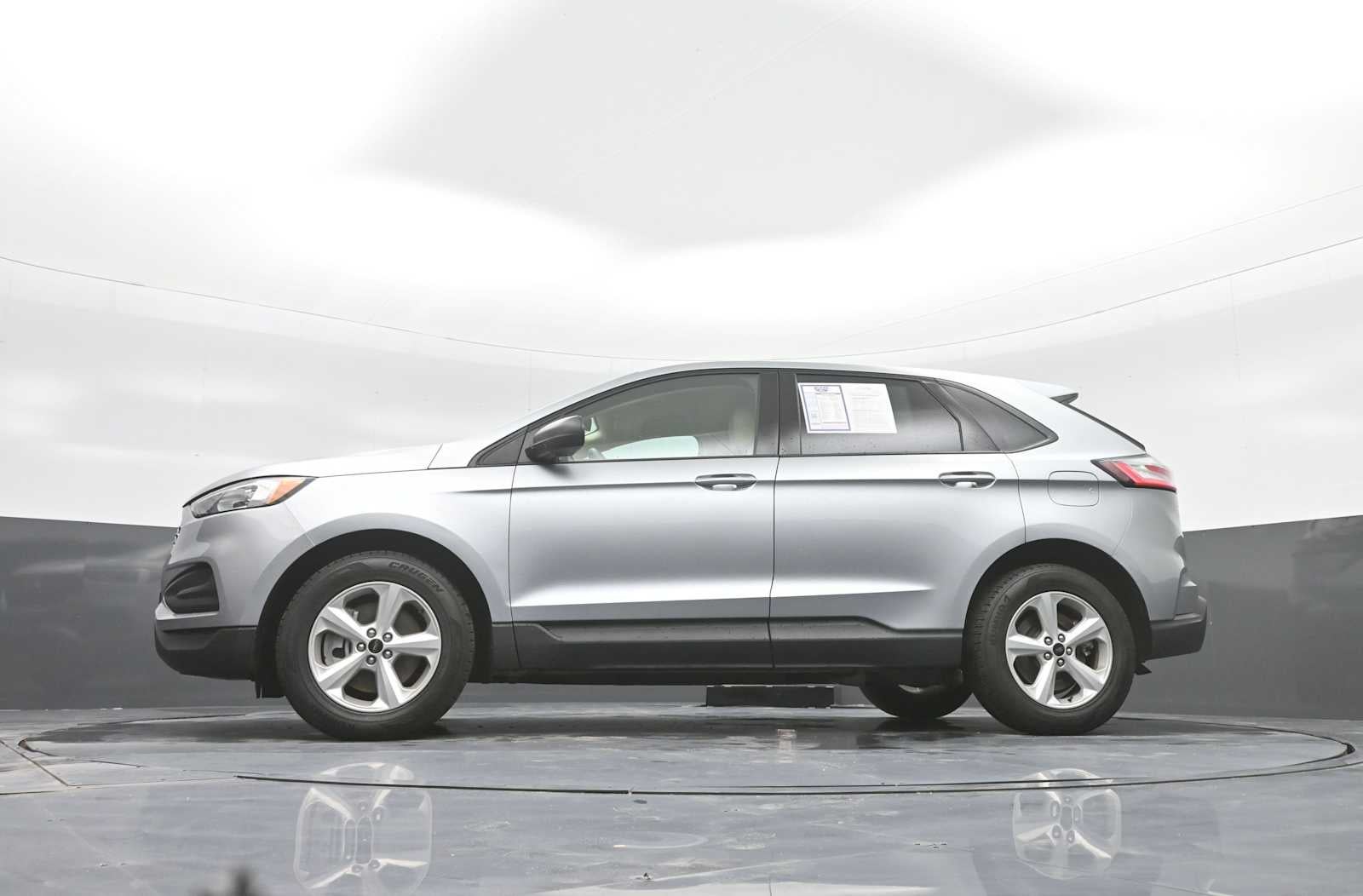 2023 Ford Edge SE