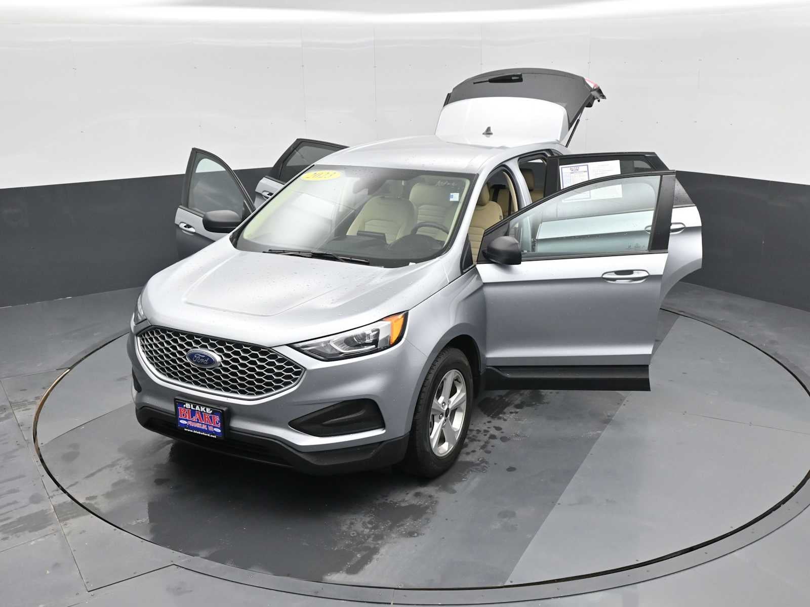 2023 Ford Edge SE