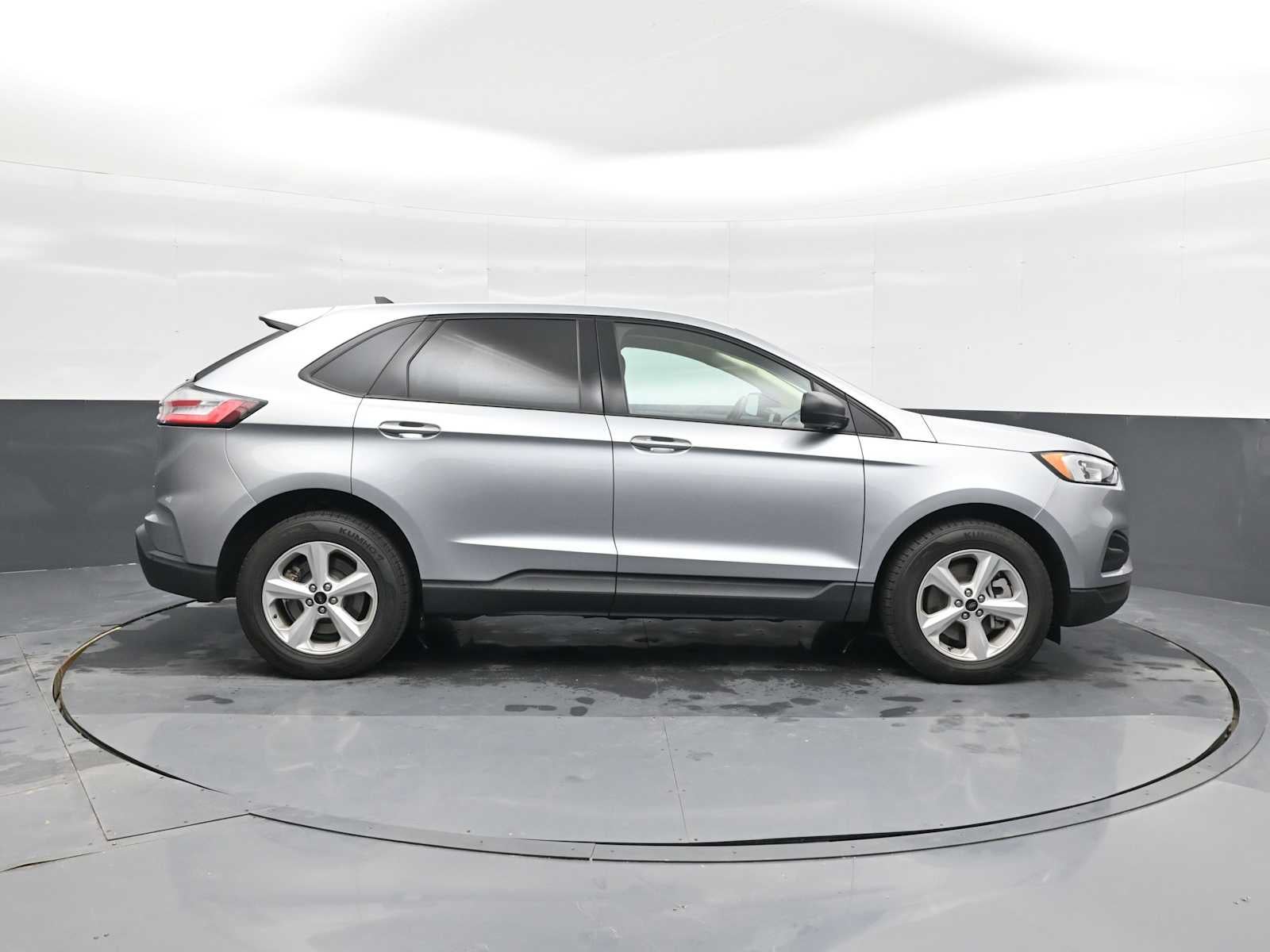 2023 Ford Edge SE