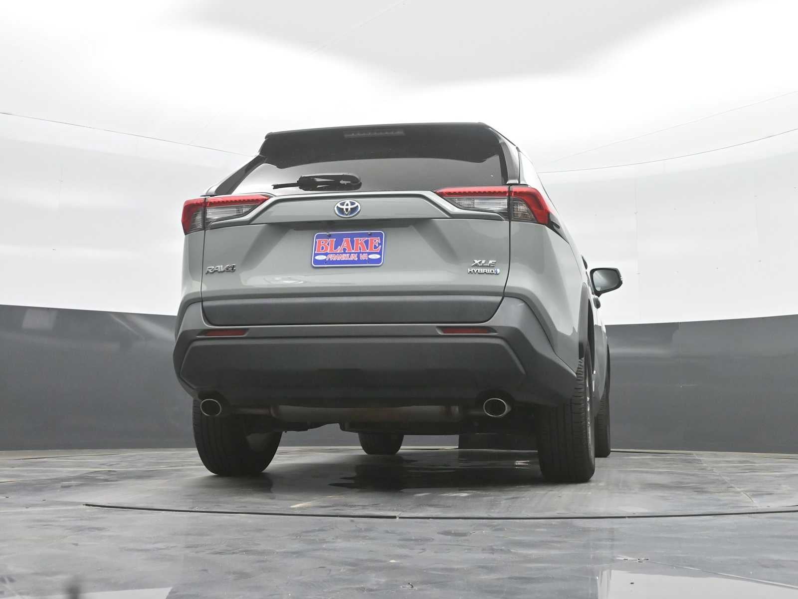2022 Toyota RAV4 Hybrid XLE