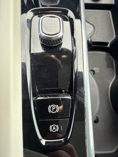 2024 Volvo S60 Plus Dark Theme
