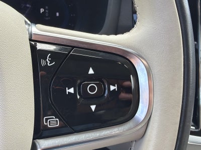 2024 Volvo S60 Plus Dark Theme