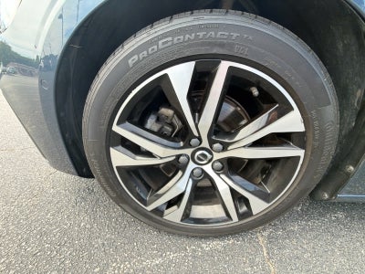 2024 Volvo S60 Plus Dark Theme