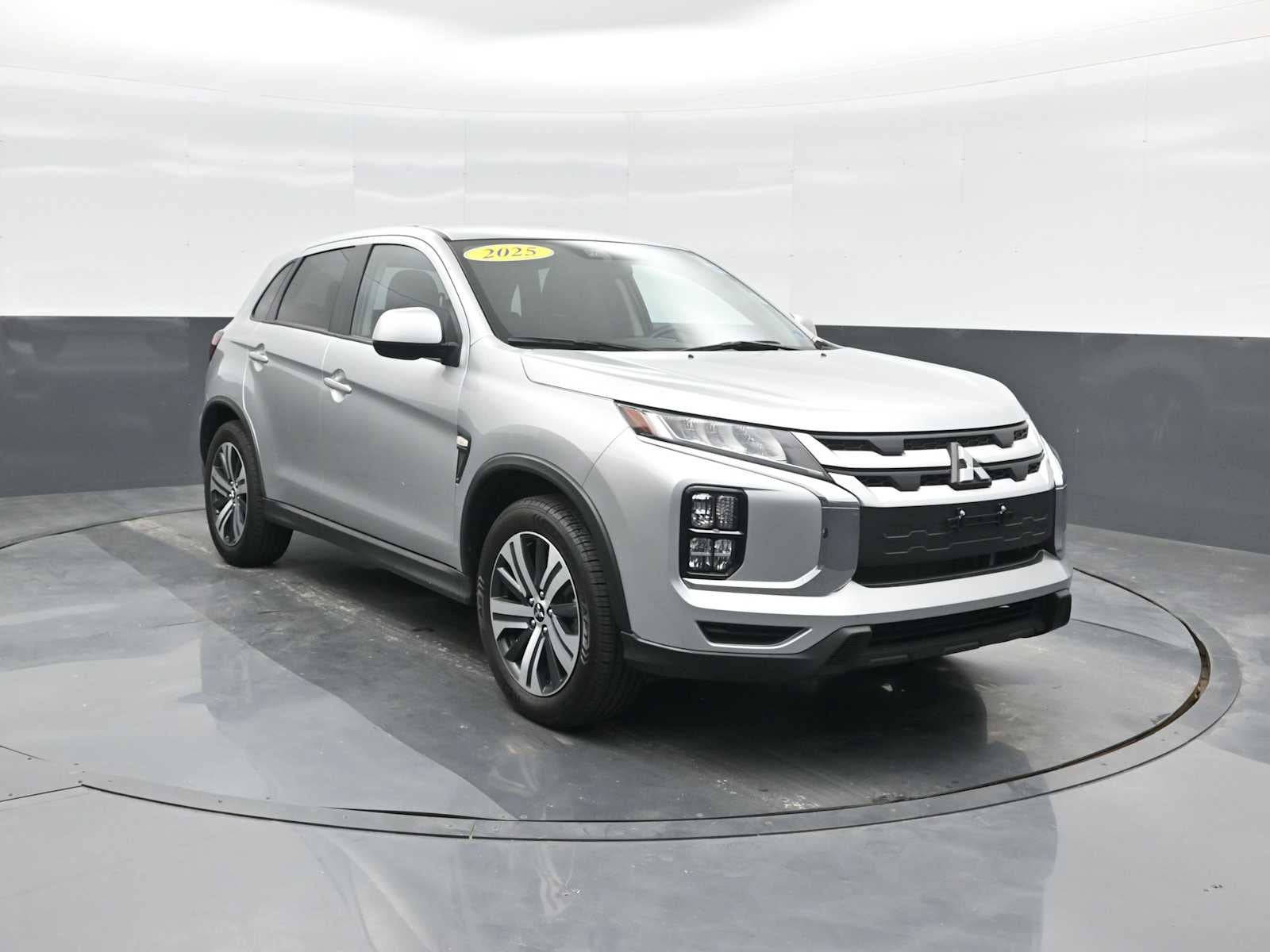 2025 Mitsubishi Outlander Sport ES