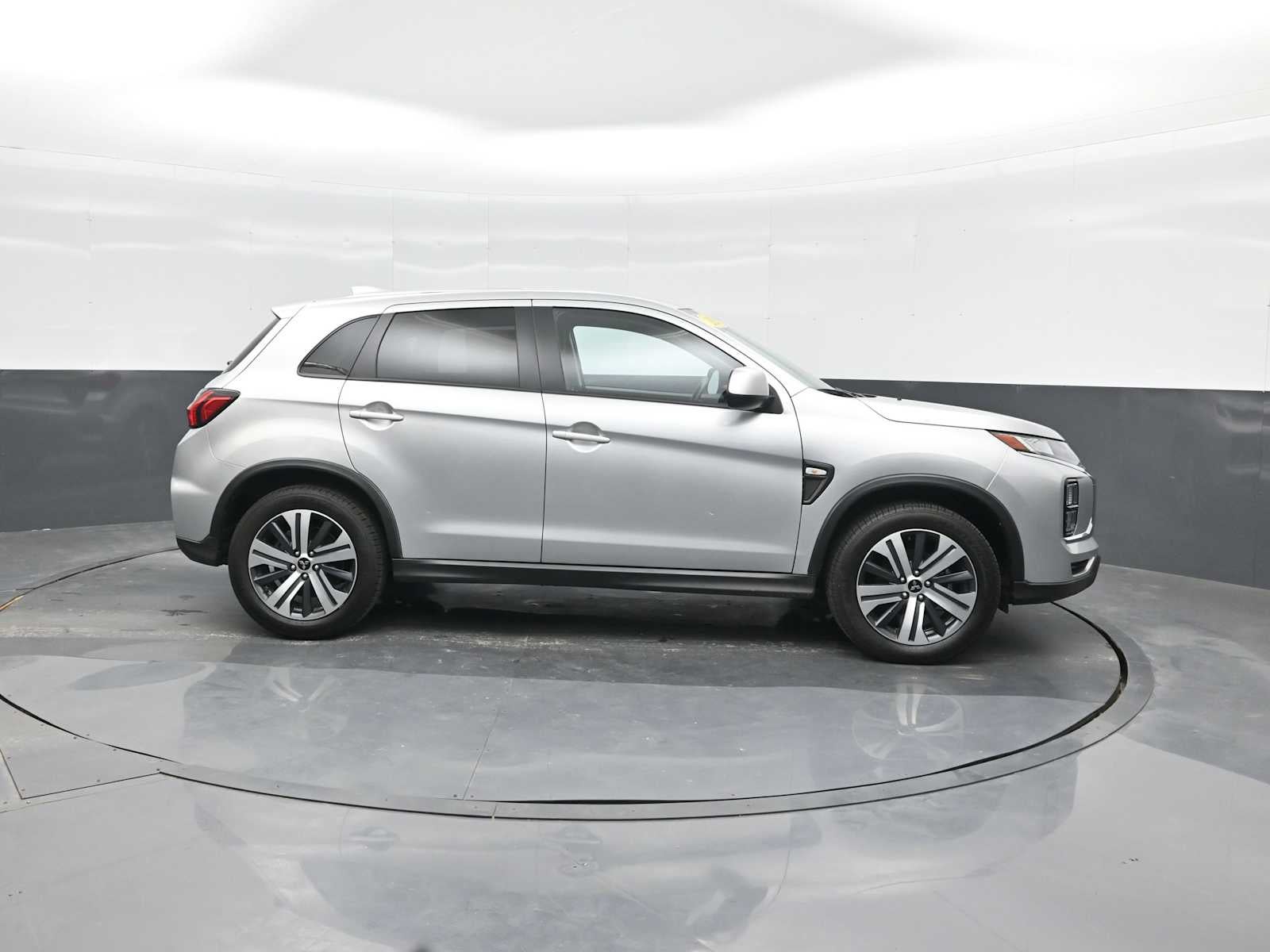2025 Mitsubishi Outlander Sport ES