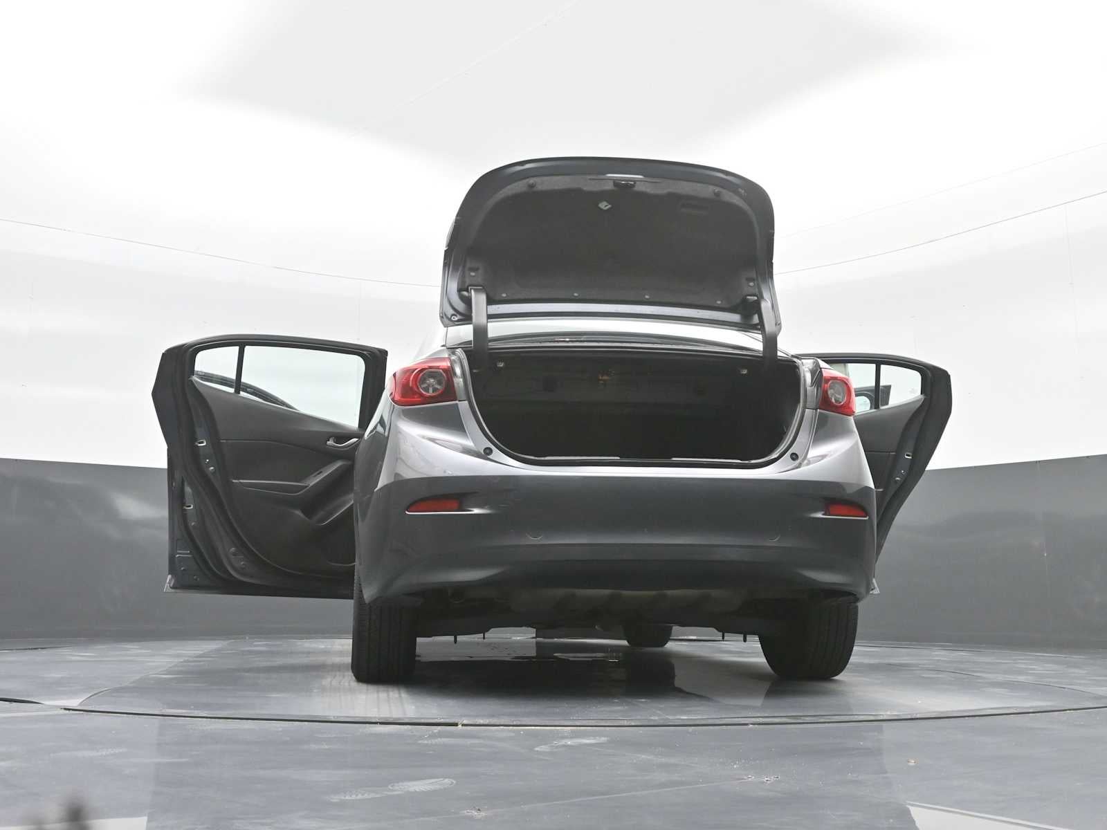 2016 Mazda MAZDA3 i Sport