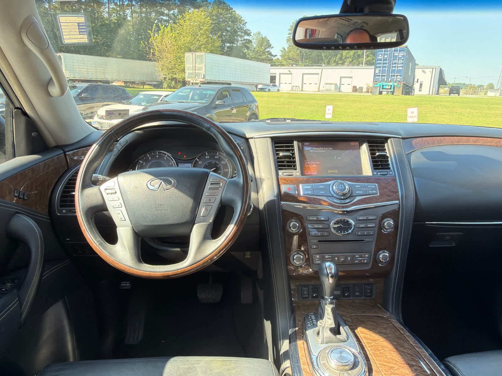 2016 INFINITI QX80 Base