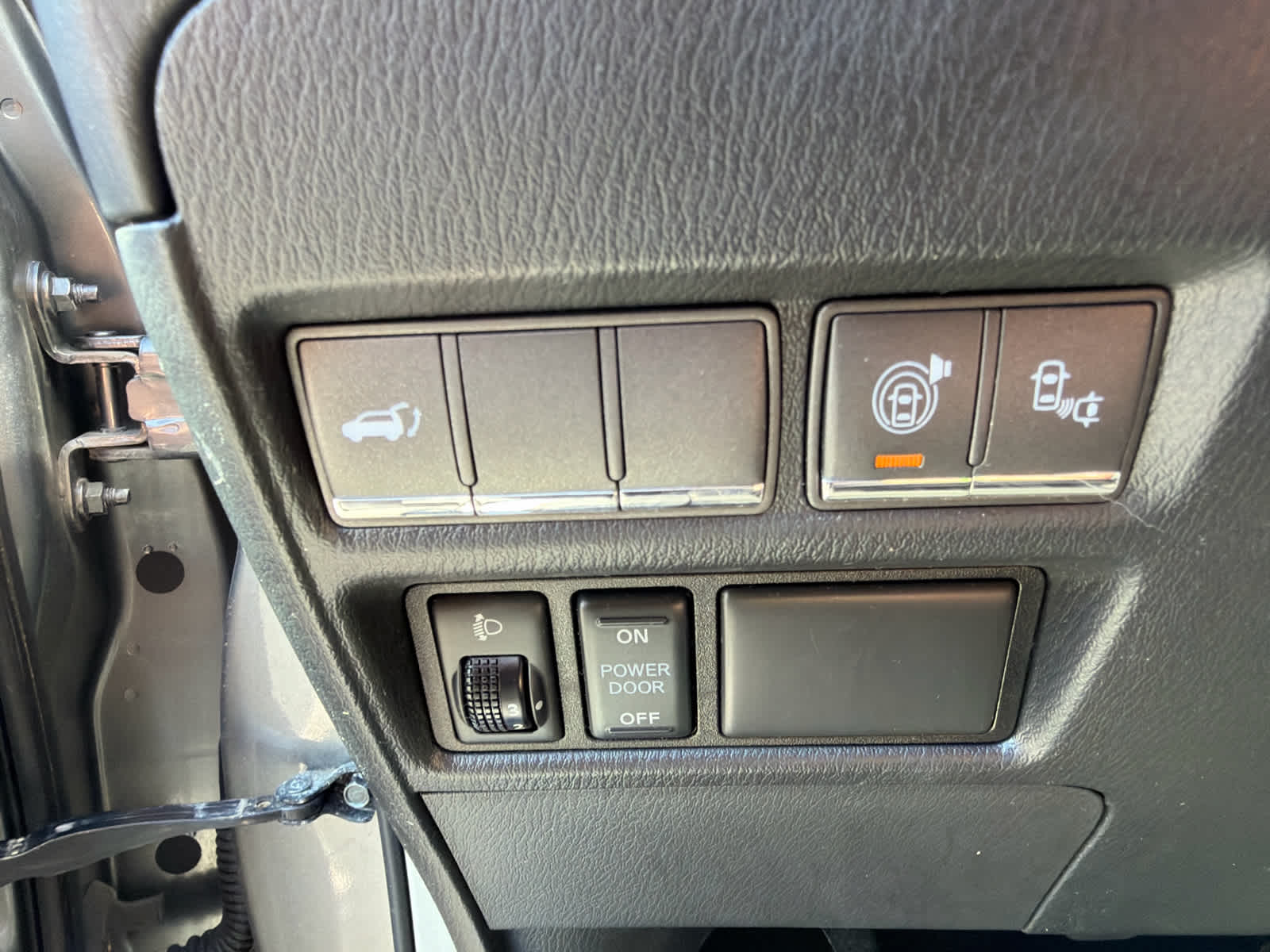 2016 INFINITI QX80 Base