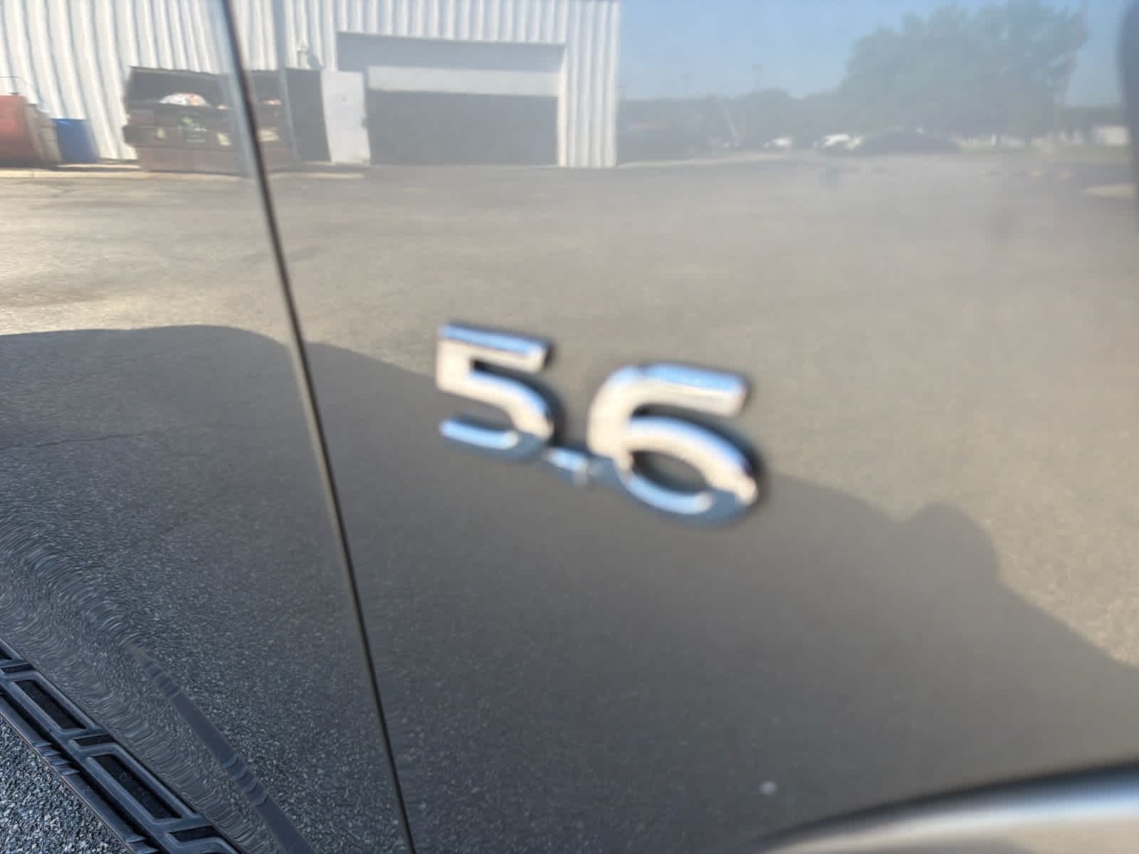 2016 INFINITI QX80 Base