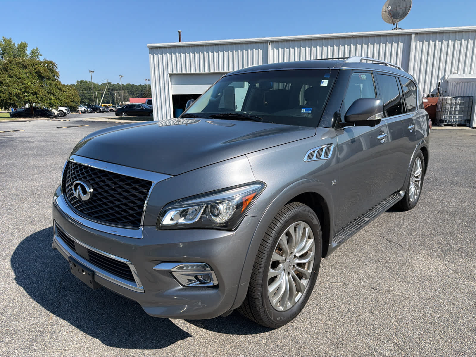 2016 INFINITI QX80 Base