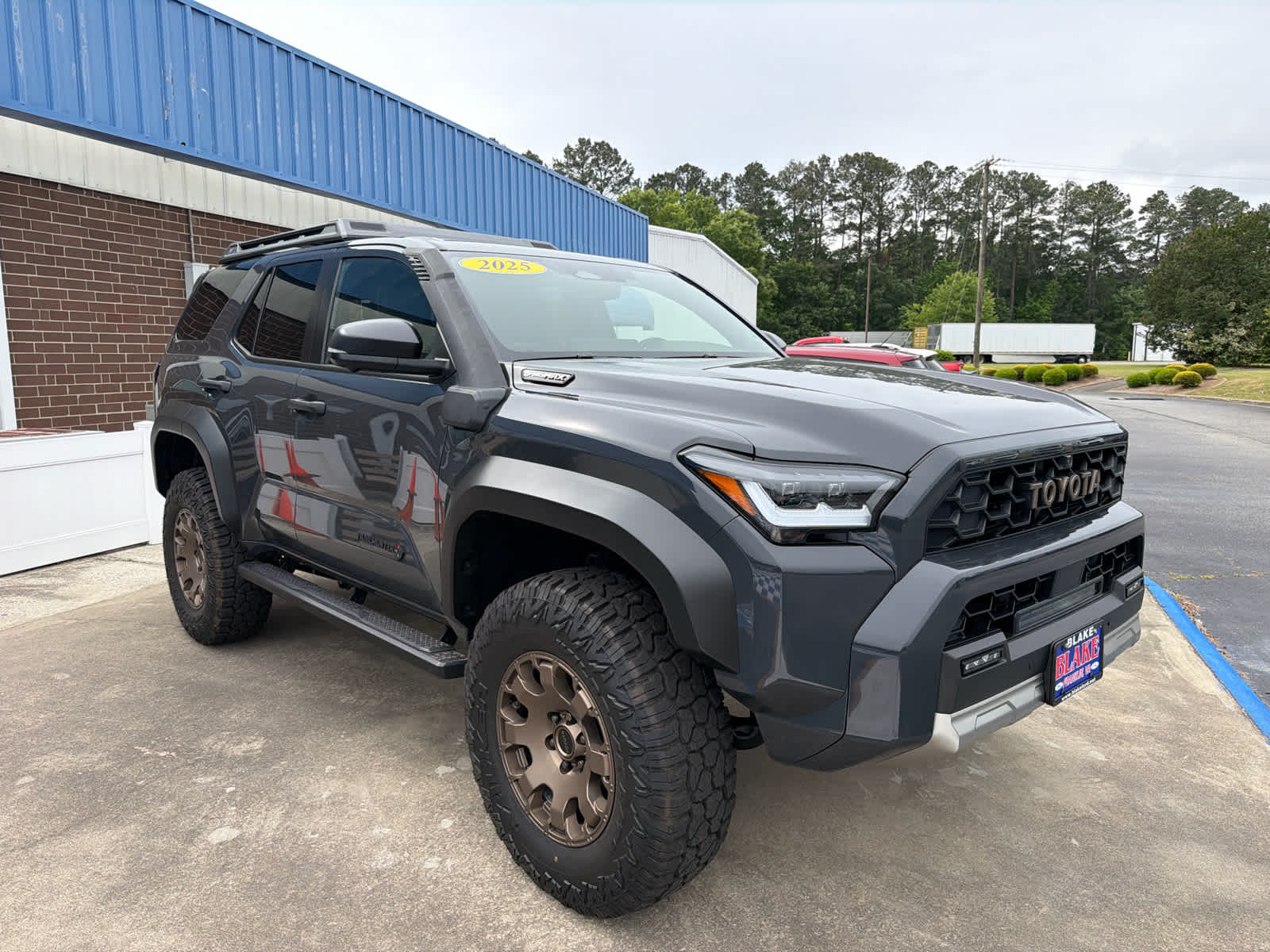 2025 Toyota 4Runner Hybrid Trailhunter