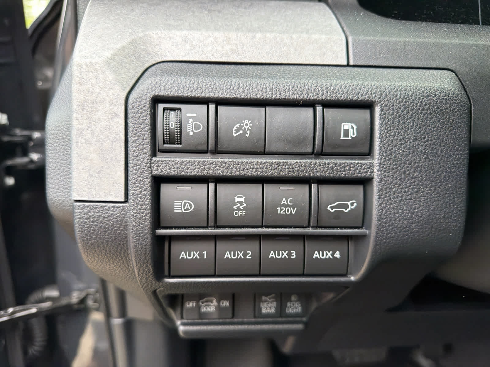 2025 Toyota 4Runner Hybrid Trailhunter