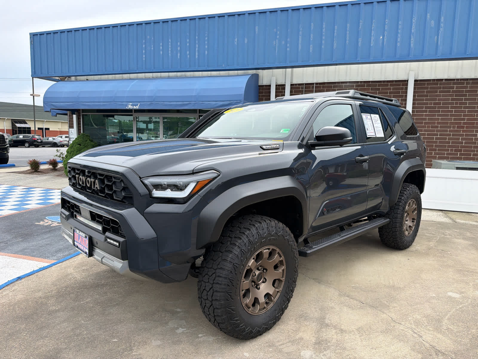 2025 Toyota 4Runner Hybrid Trailhunter