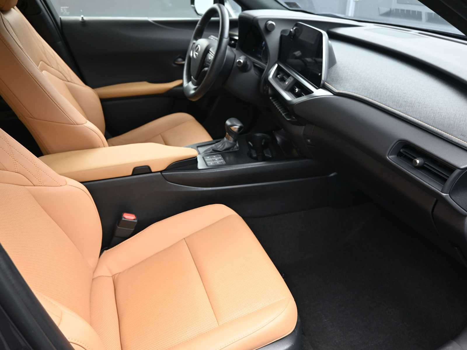 2024 Lexus UX 250h Premium