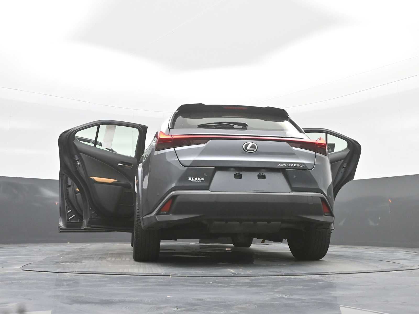 2024 Lexus UX 250h Premium