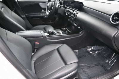 2020 Mercedes-Benz A 220 A 220