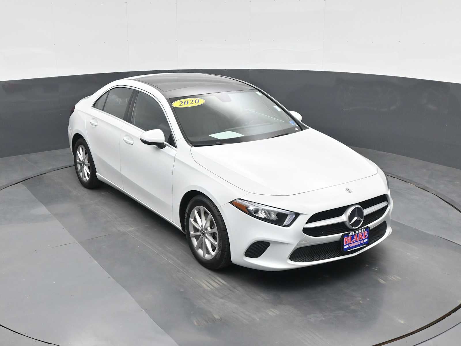 2020 Mercedes-Benz A 220 A 220