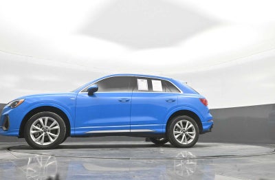 2022 Audi Q3 S line Premium