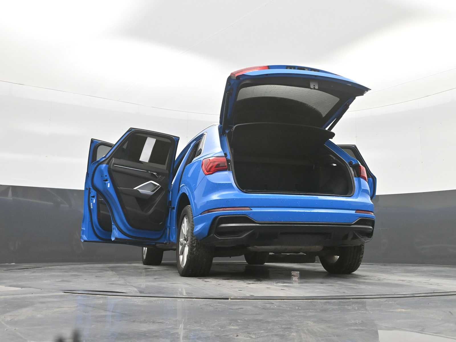 2022 Audi Q3 S line Premium