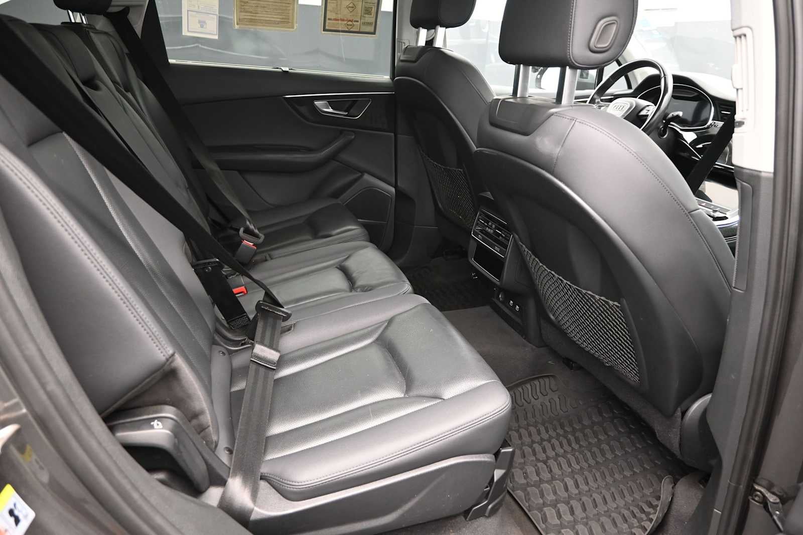 2021 Audi Q7 Premium Plus