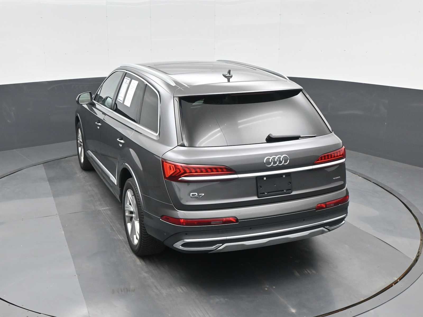 2021 Audi Q7 Premium Plus