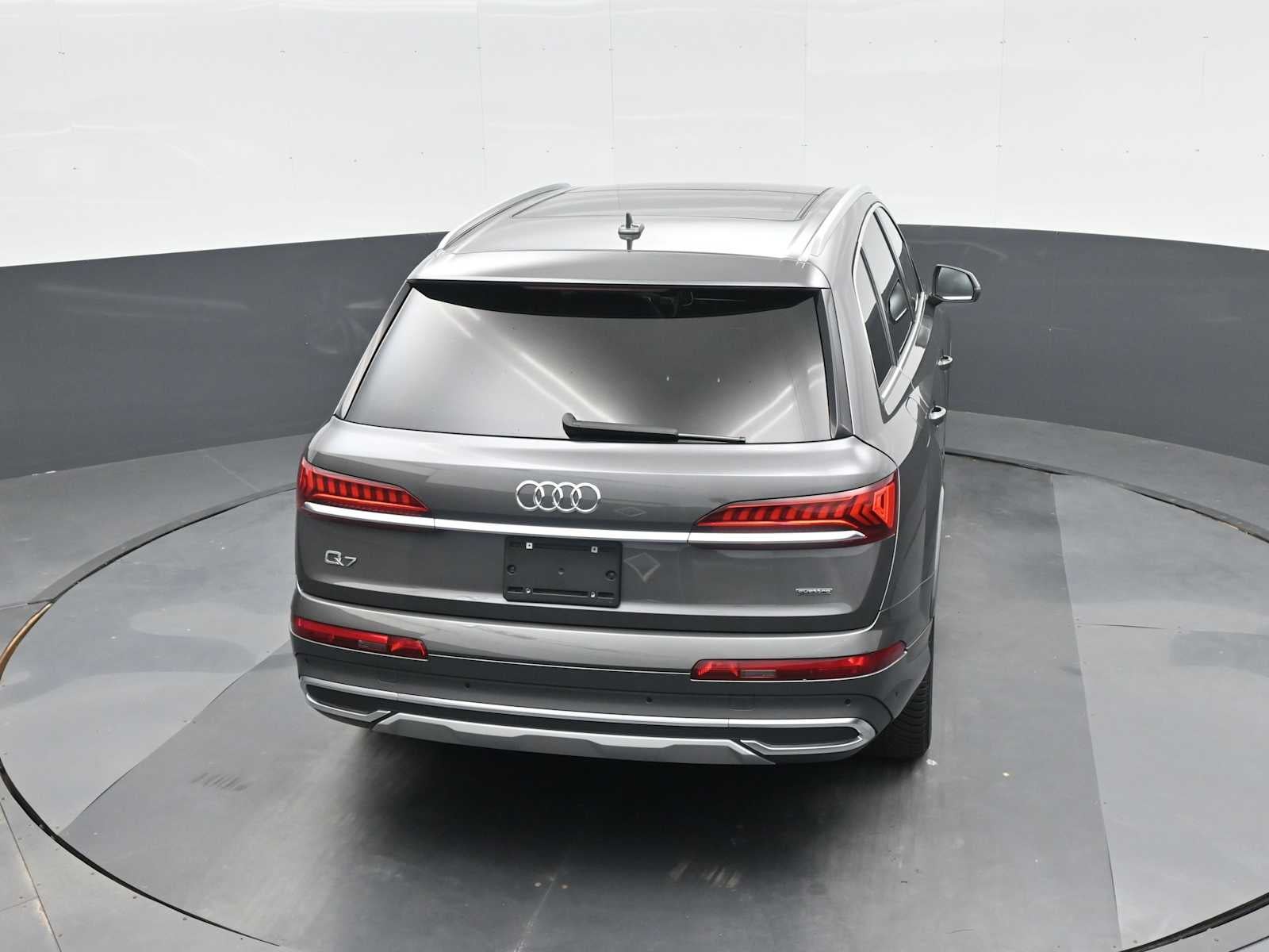 2021 Audi Q7 Premium Plus