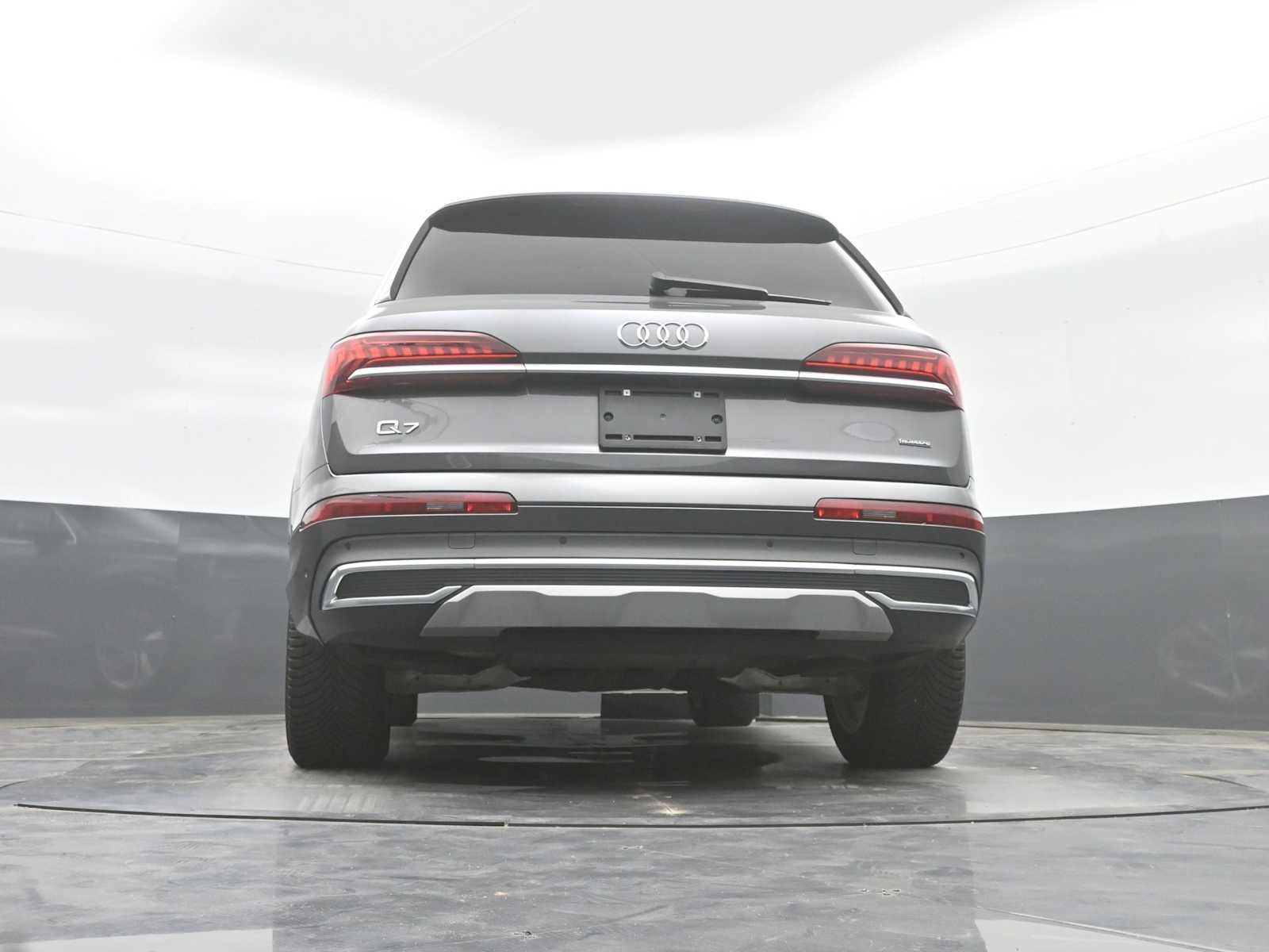 2021 Audi Q7 Premium Plus