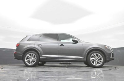 2021 Audi Q7 Premium Plus