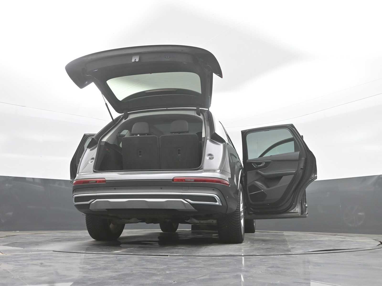 2021 Audi Q7 Premium Plus