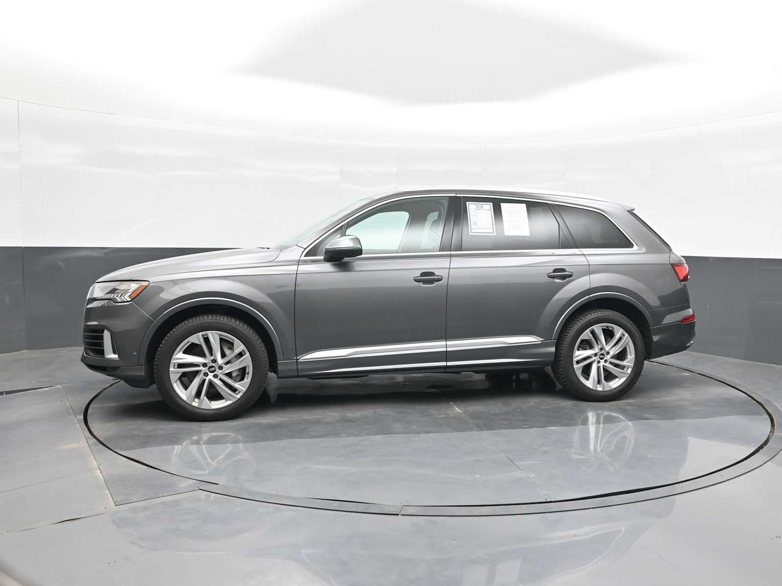 2021 Audi Q7 Premium Plus