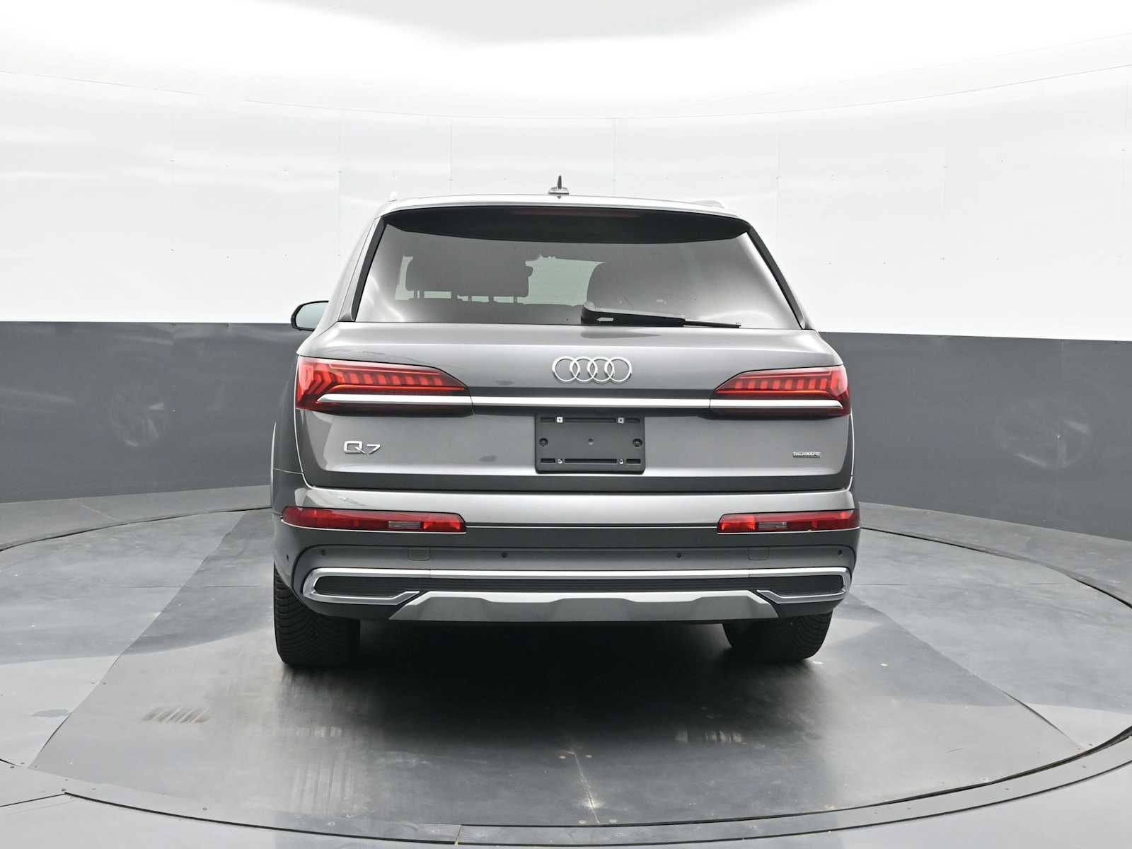 2021 Audi Q7 Premium Plus