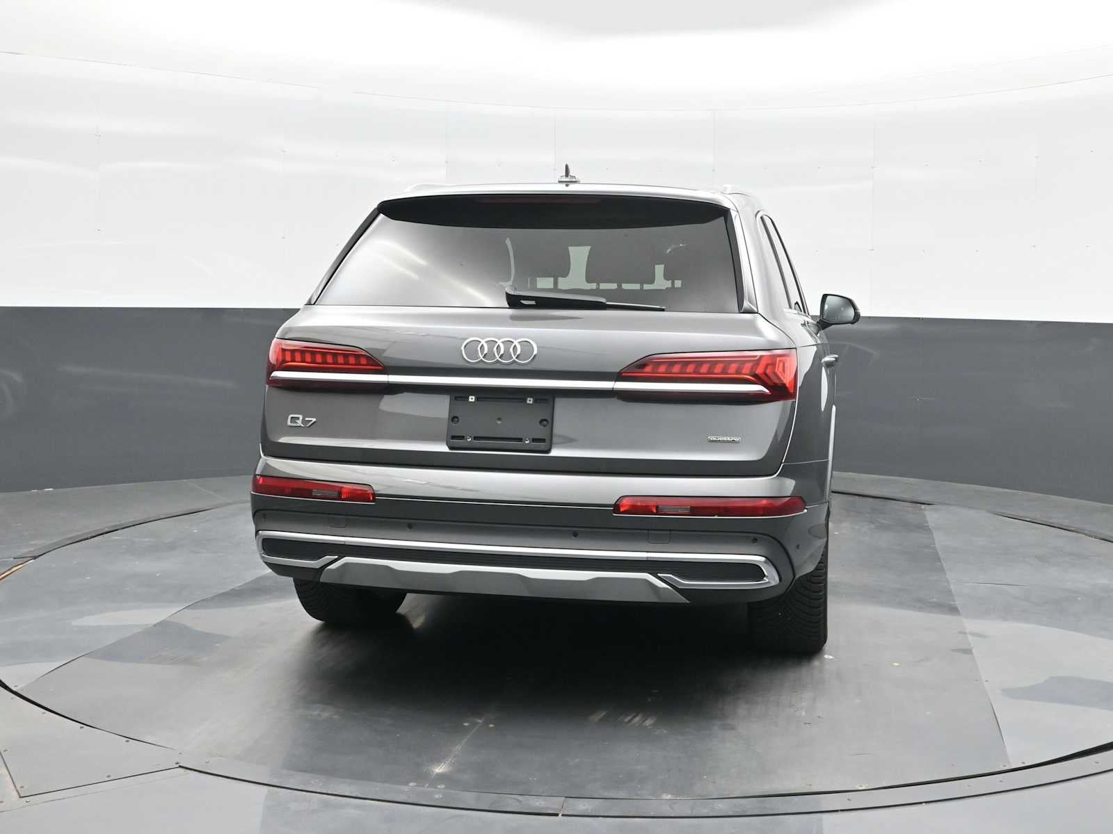 2021 Audi Q7 Premium Plus