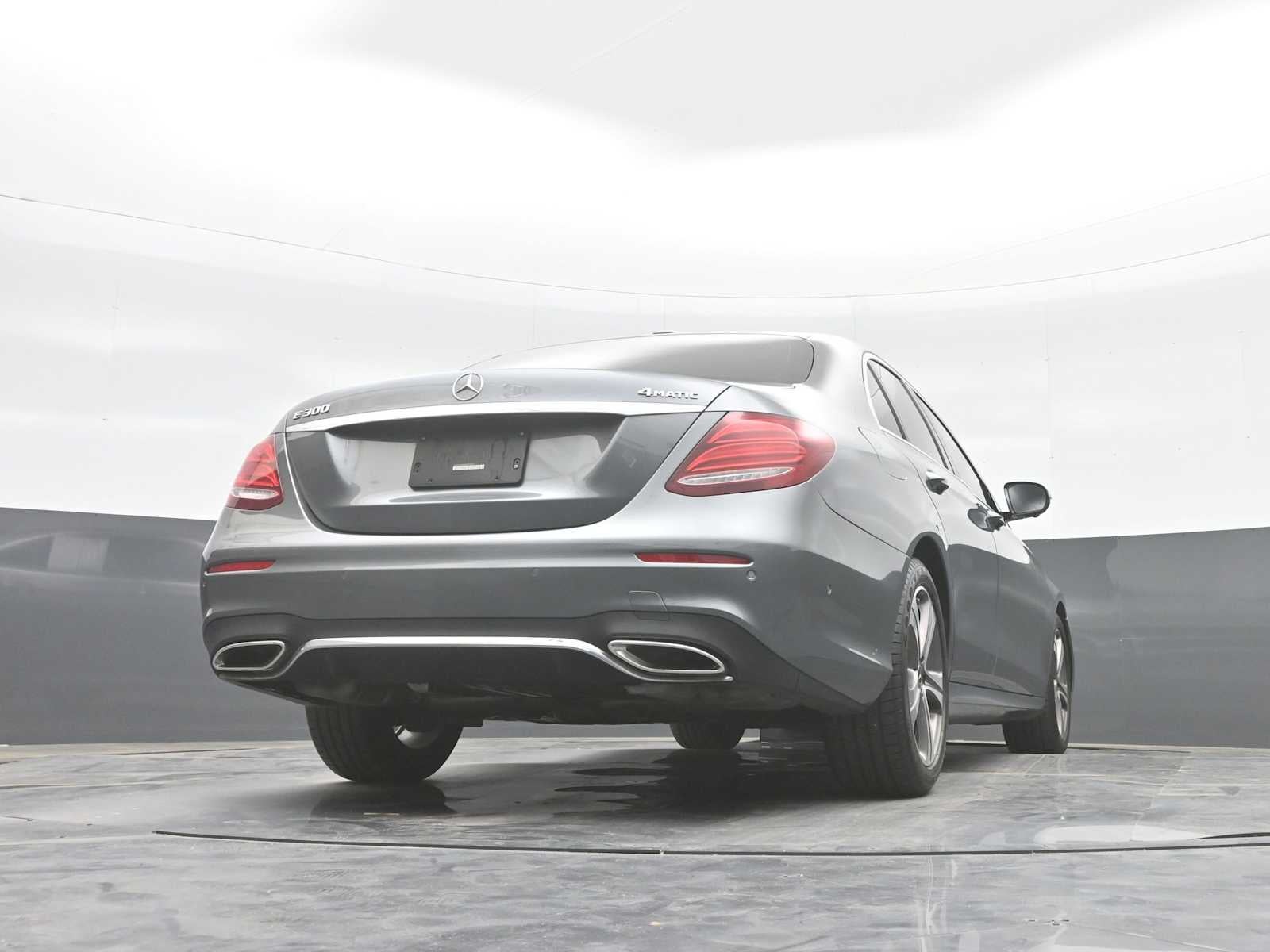 2019 Mercedes-Benz E 300 E 300