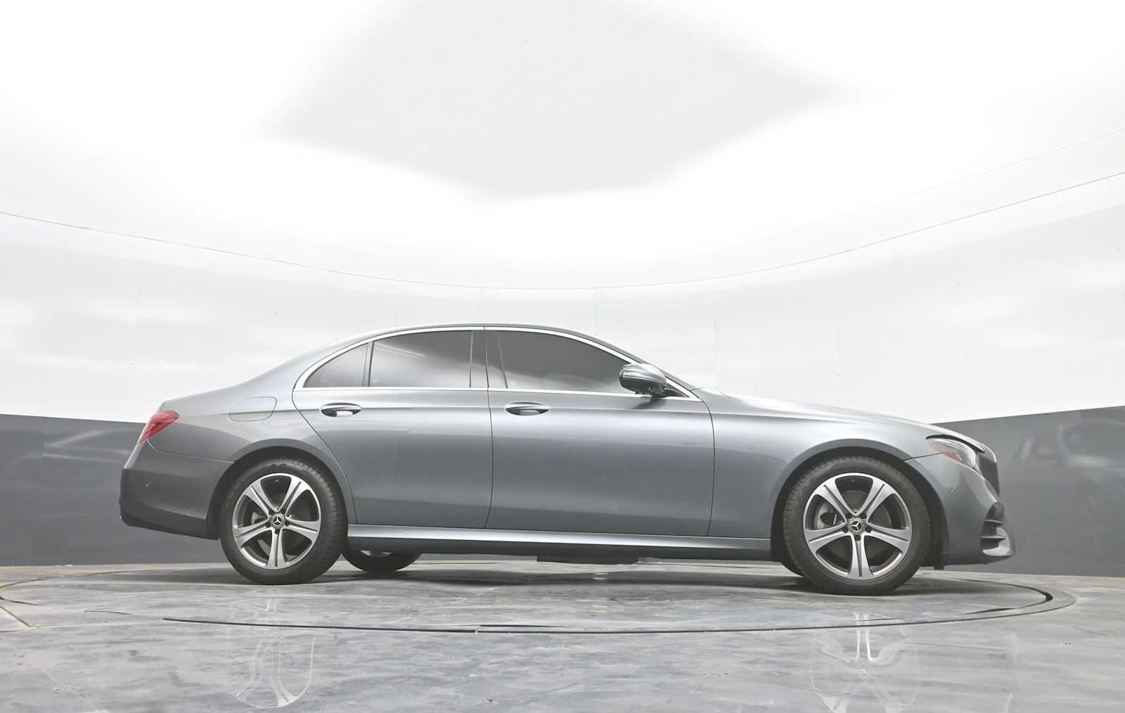 2019 Mercedes-Benz E 300 E 300
