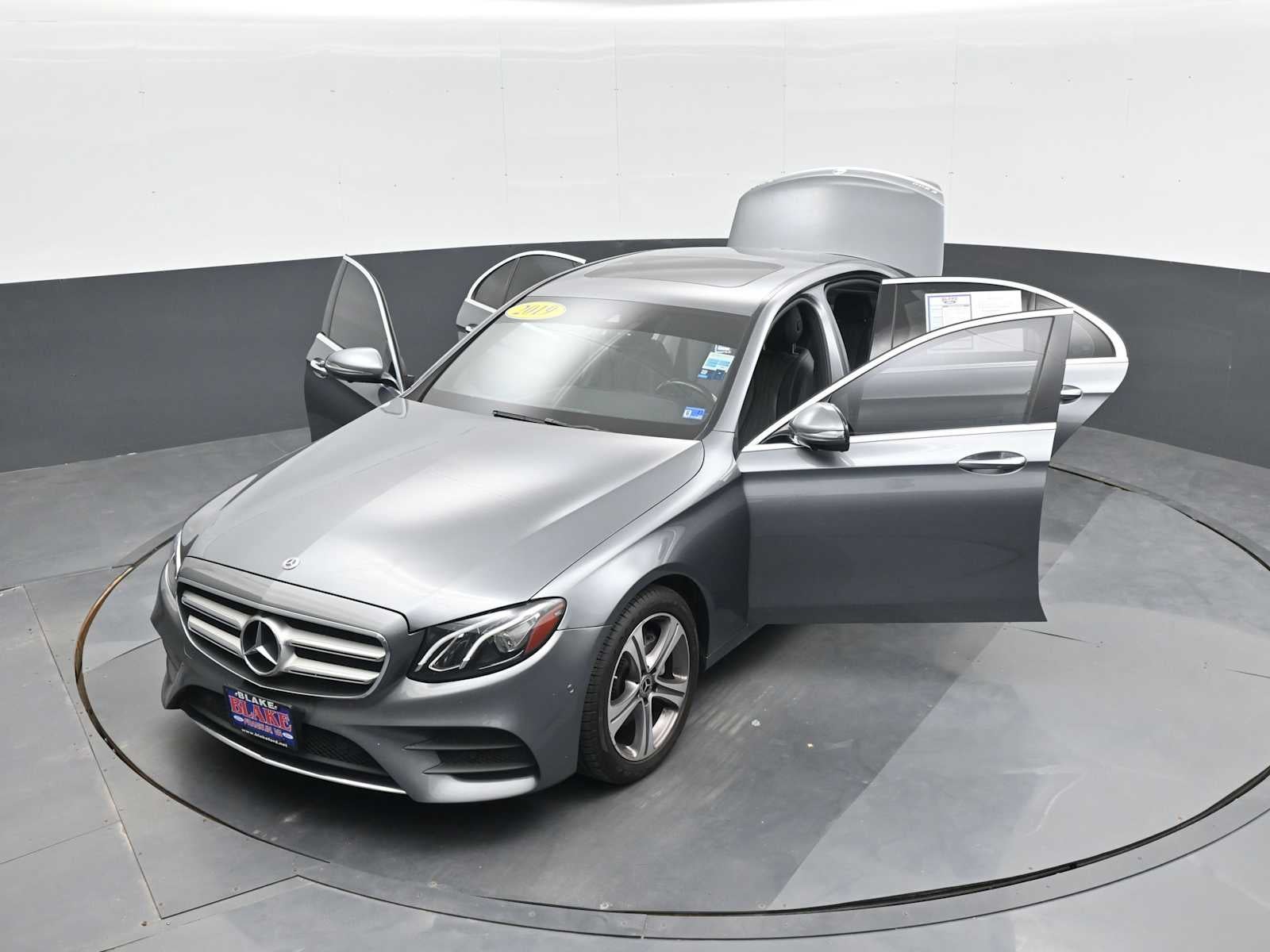 2019 Mercedes-Benz E 300 E 300