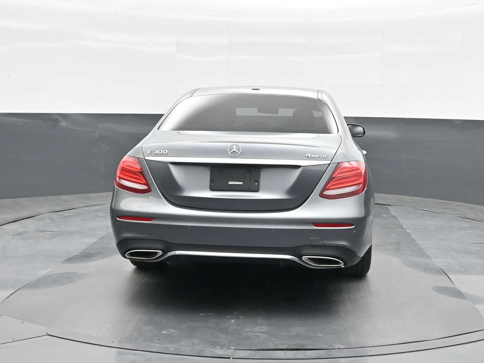 2019 Mercedes-Benz E 300 E 300