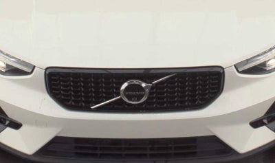 2023 Volvo XC40 Ultimate Dark Theme