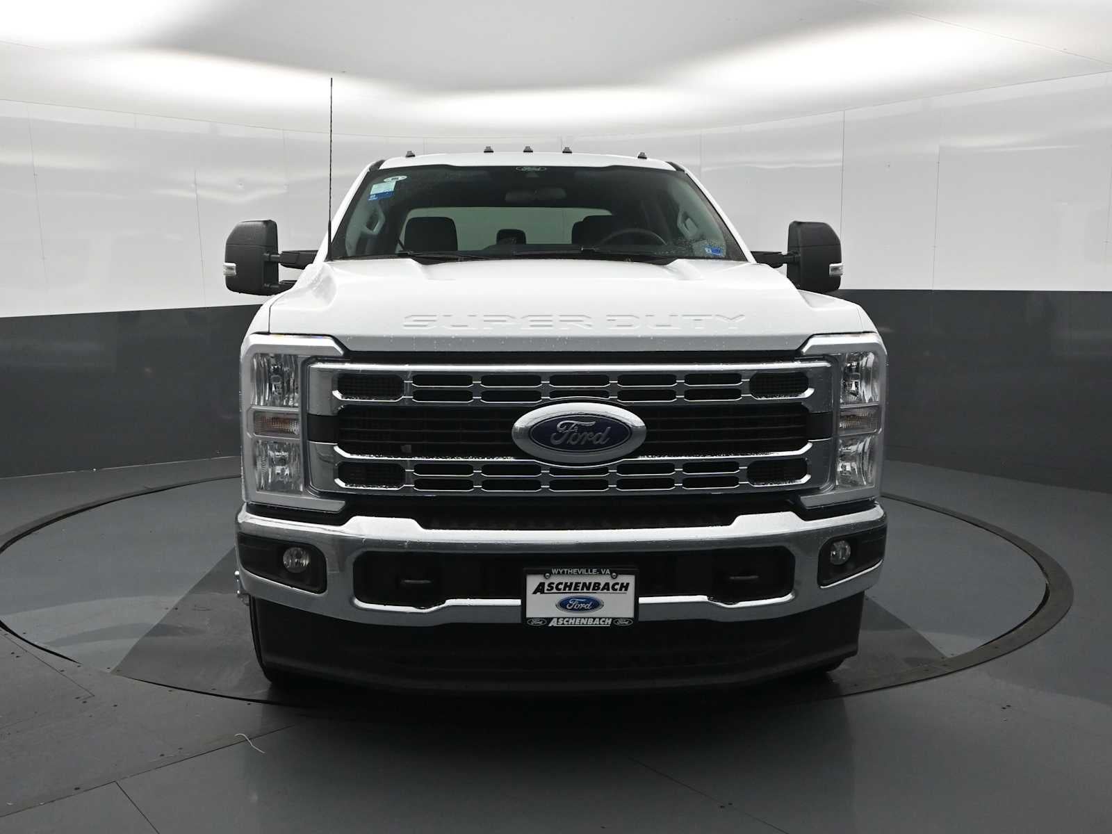 2026 Ford Super Duty F-350 DRW XL