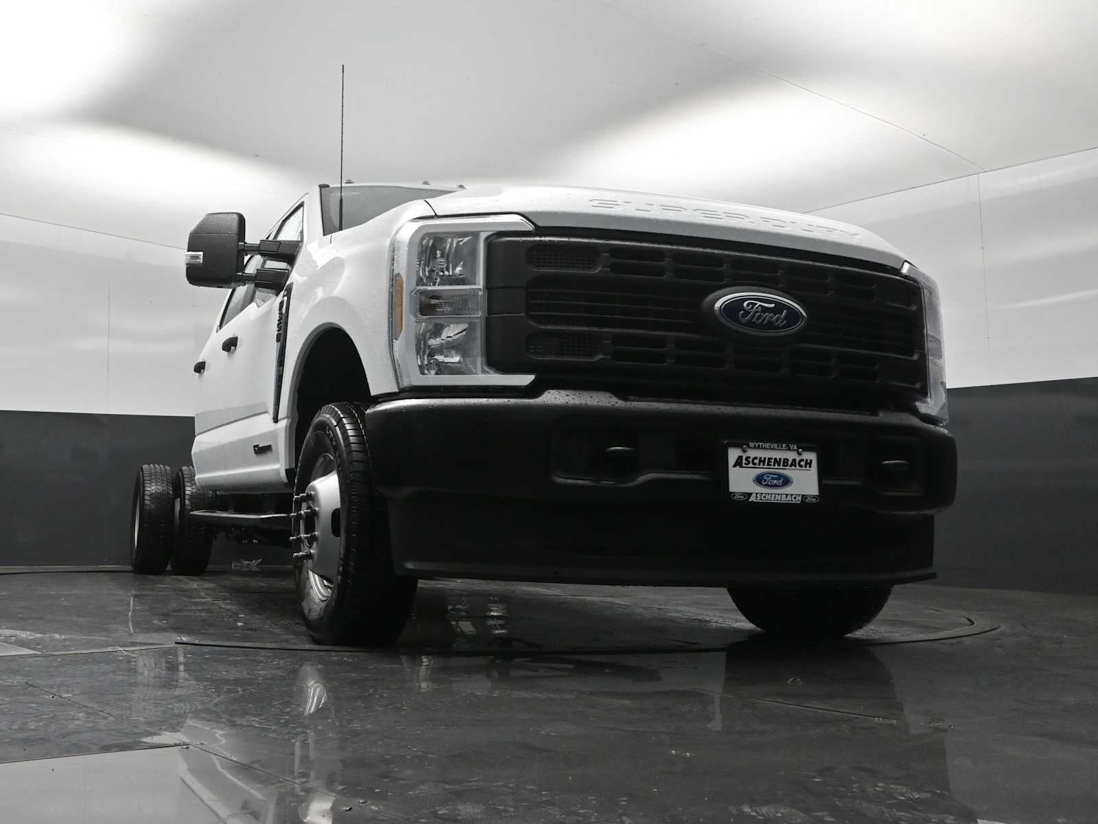 2026 Ford Super Duty F-350 DRW XL