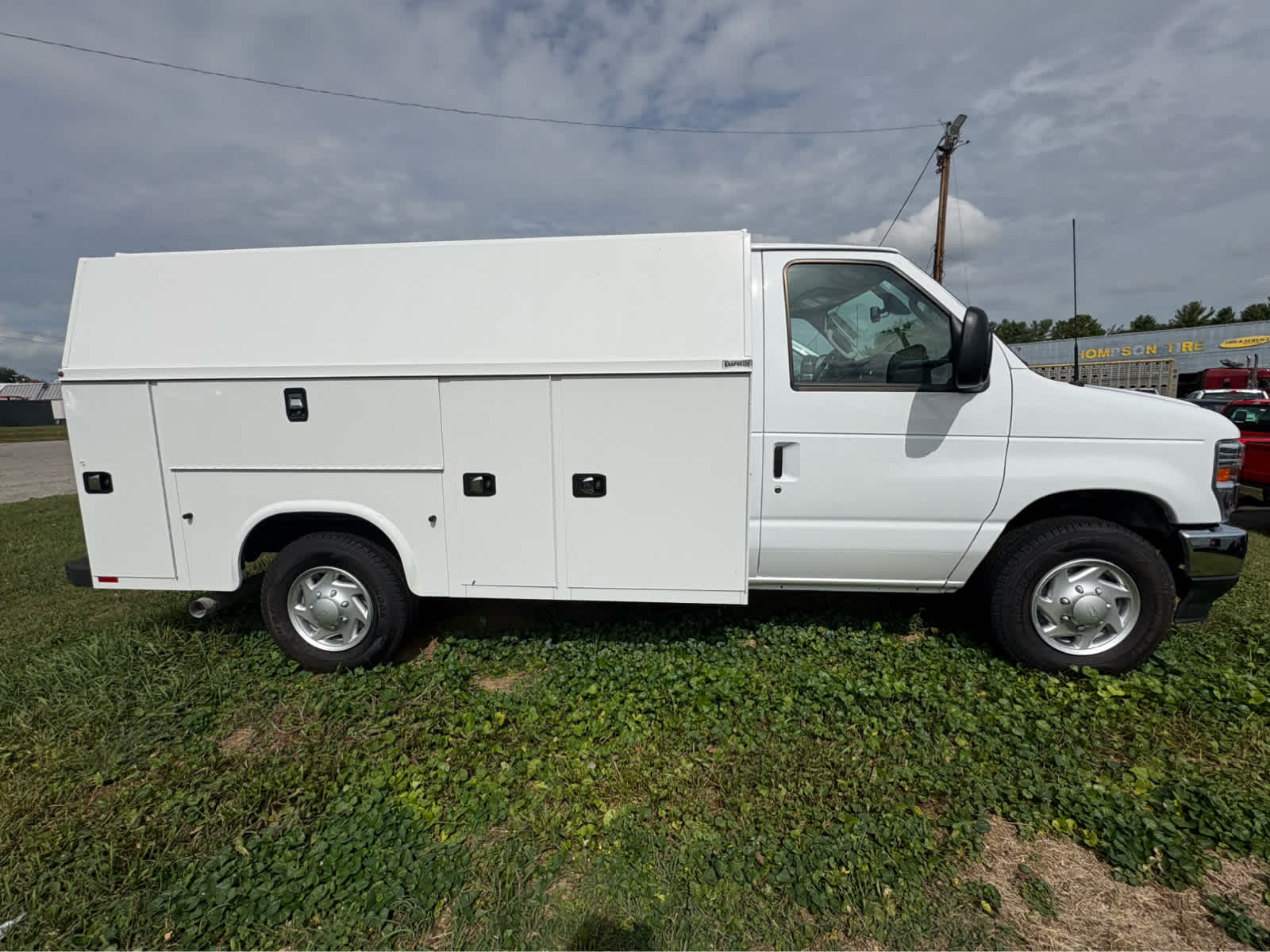 2026 Ford E-Series Cutaway E-350 SRW