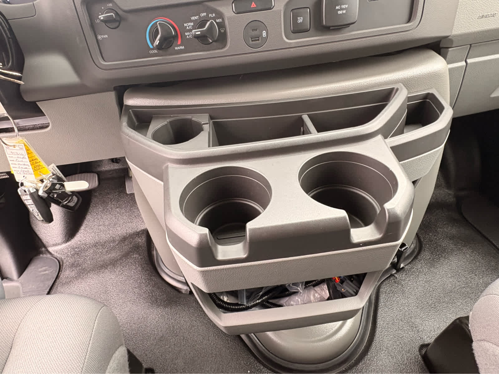 2026 Ford E-Series Cutaway E-350 SRW