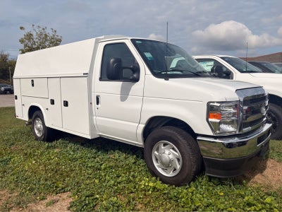 2026 Ford E-Series Cutaway E-350 SRW