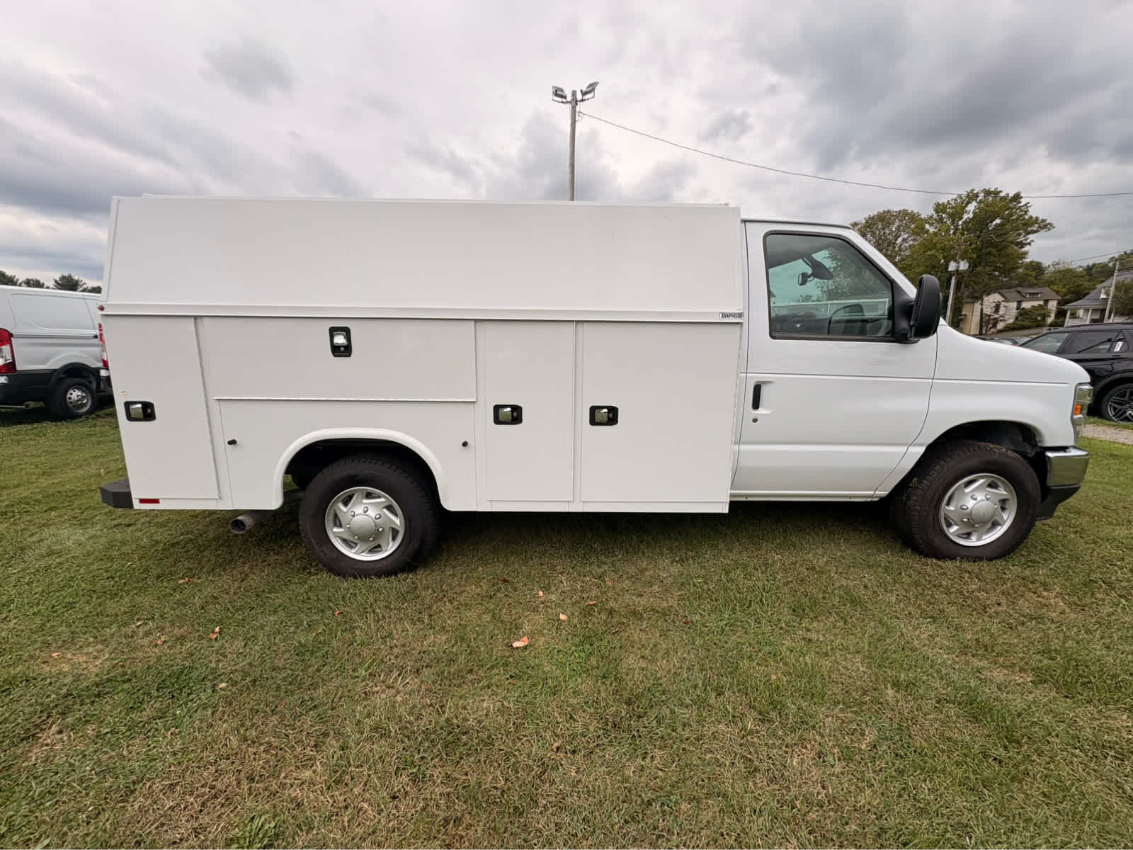 2026 Ford E-Series Cutaway E-350 SRW