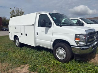 2026 Ford E-Series Cutaway E-350 SRW