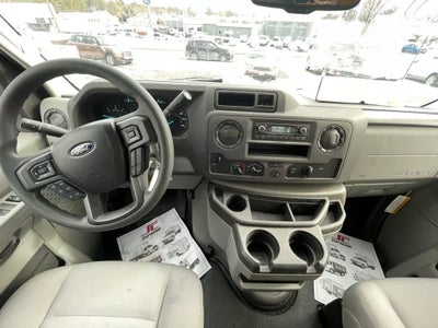 2024 Ford E-Series Cutaway E-450 DRW