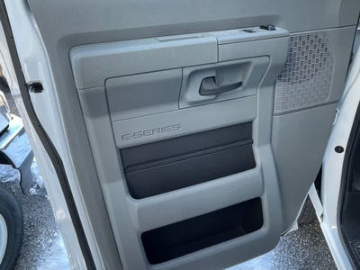2024 Ford E-Series Cutaway E-450 DRW